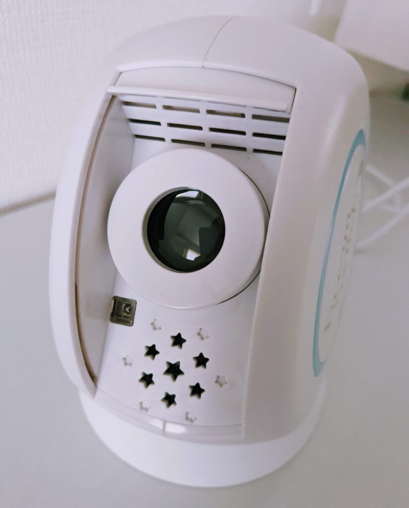 DreamSwitchのレンズとスピーカー